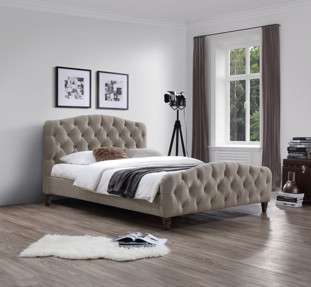 Modern platform bed with tufted head/footboard by J&M