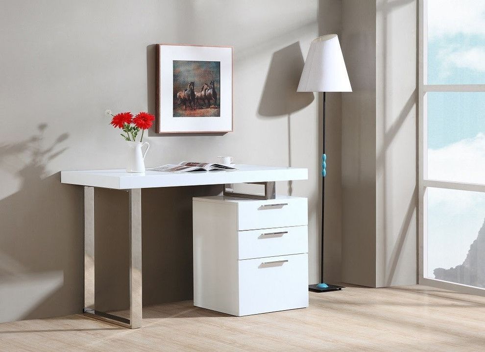 White glossy finish modern computer/office desk by J&M