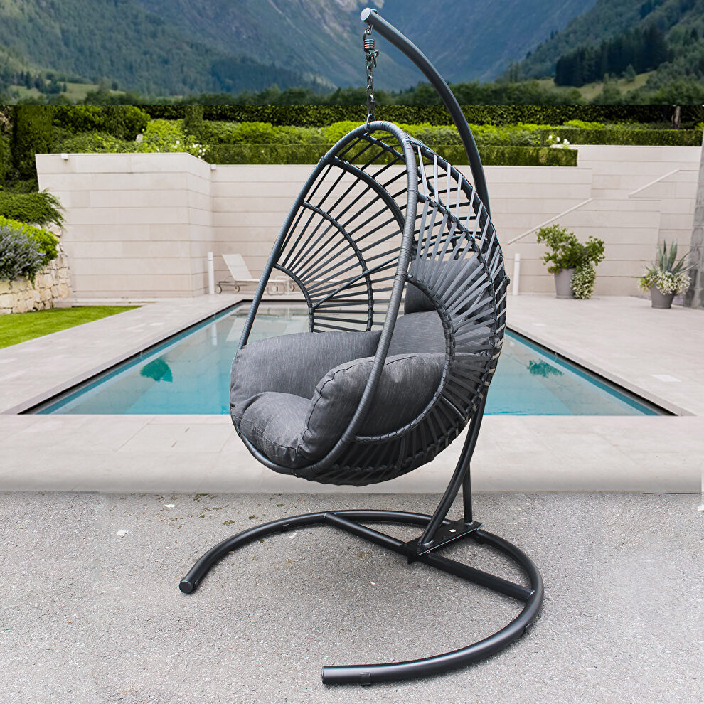 High quality outdoor indoor wicker swing egg chair by La Spezia