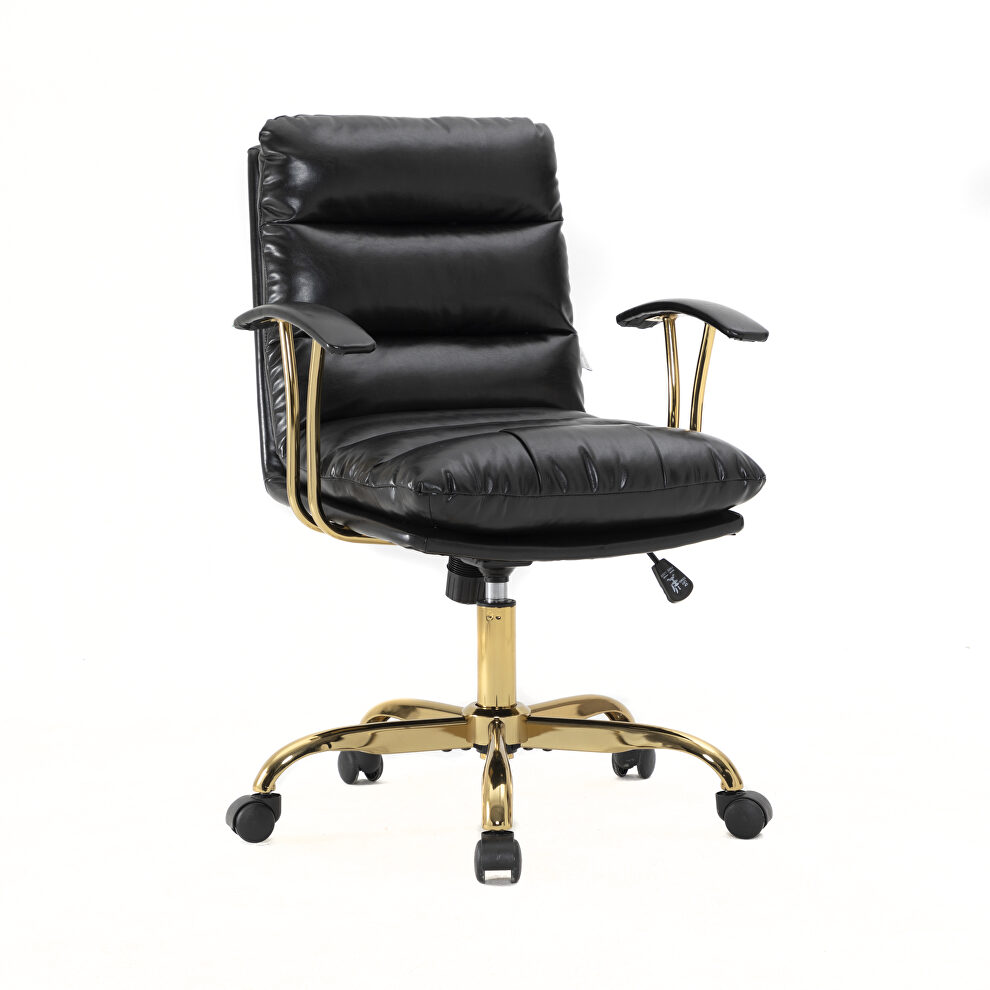Black modern executive leather office chair by Leisure Mod