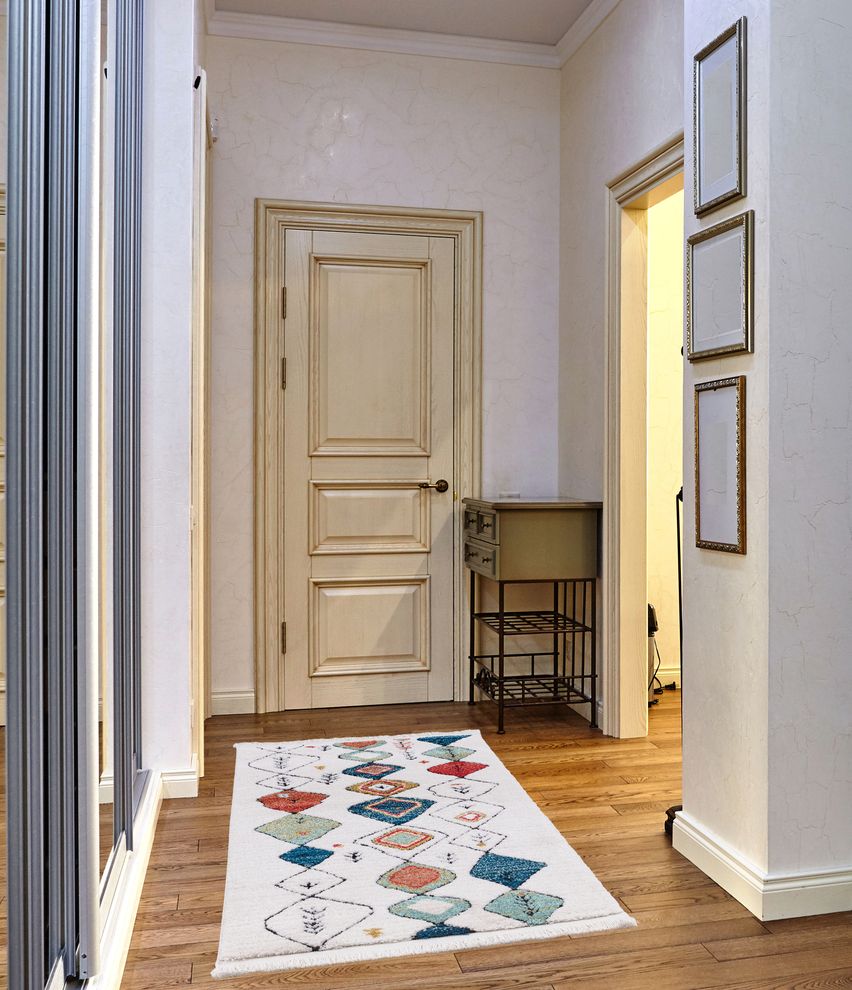 2'7 x 4'7 Modern Moroccan White area rug by Mod-Arte