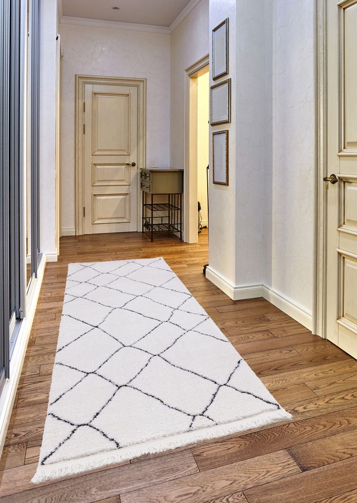2'3x 7'2 Modern Moroccan White area rug by Mod-Arte