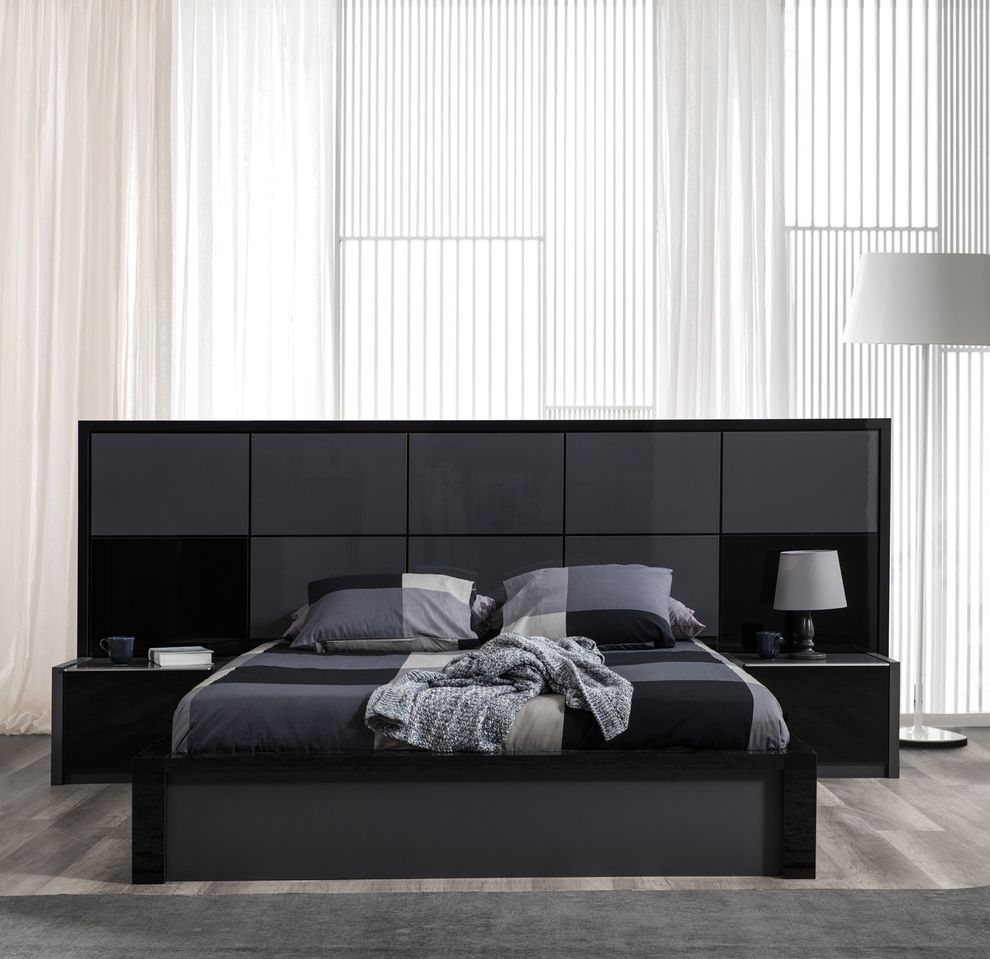 Glossy / Matte gray European style king bed by Mod-Arte