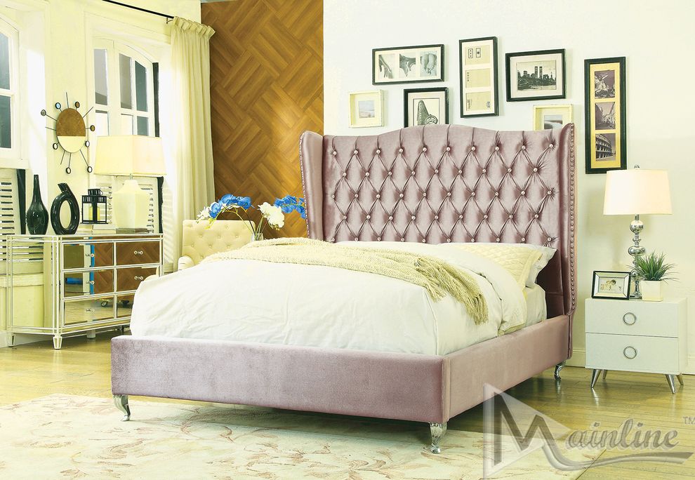 Neo-classical upholstered lt brown king bed w/ tufted hb by Mainline