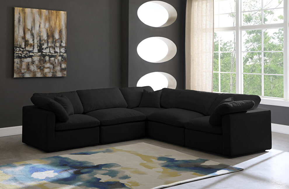 Modular 5 pcs sectional in black velvet fabric by Meridian