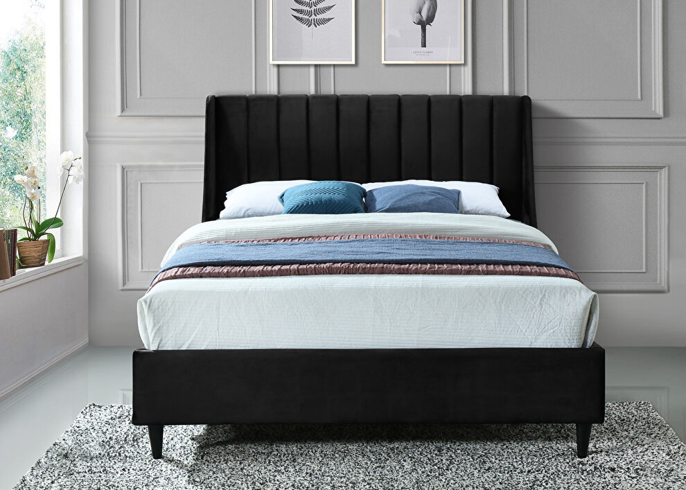 Contemporary wing back / tufted casual style king bed by Meridian