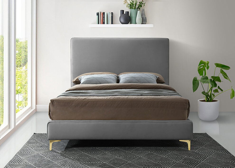 Velvet fabric casual design stand-alone king bed by Meridian