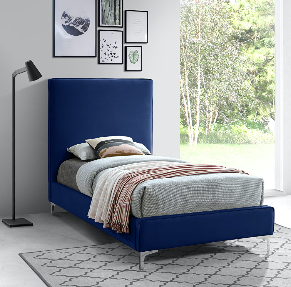 Velvet fabric casual design stand-alone twin bed by Meridian