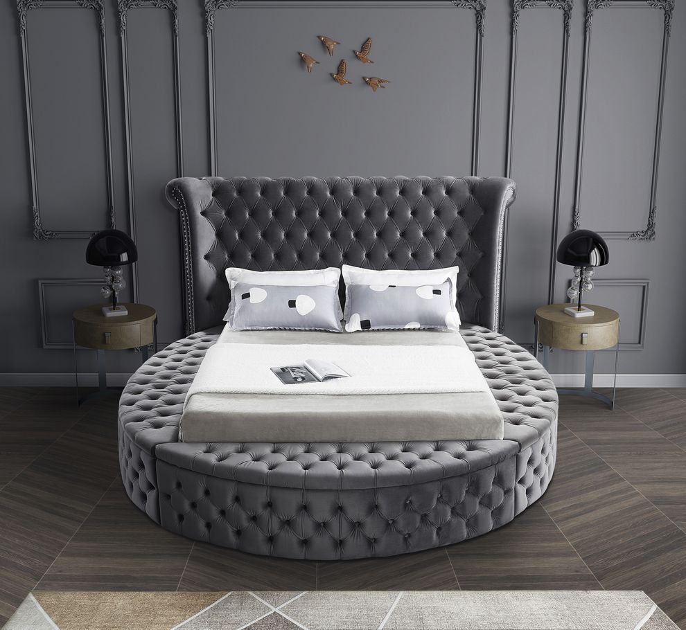 Exclusive round tufted platform king bed w/ storage by Meridian