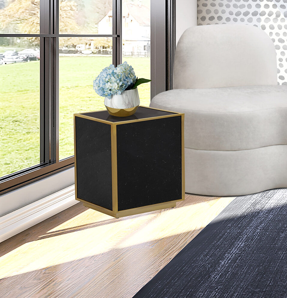 Glam contemporary style black faux marble end table by Meridian