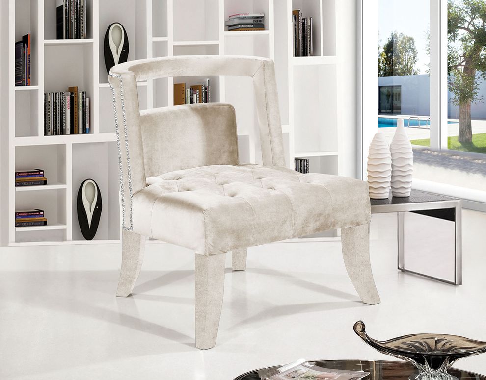 Tufted cream velvet fabric modern accent chair by Meridian