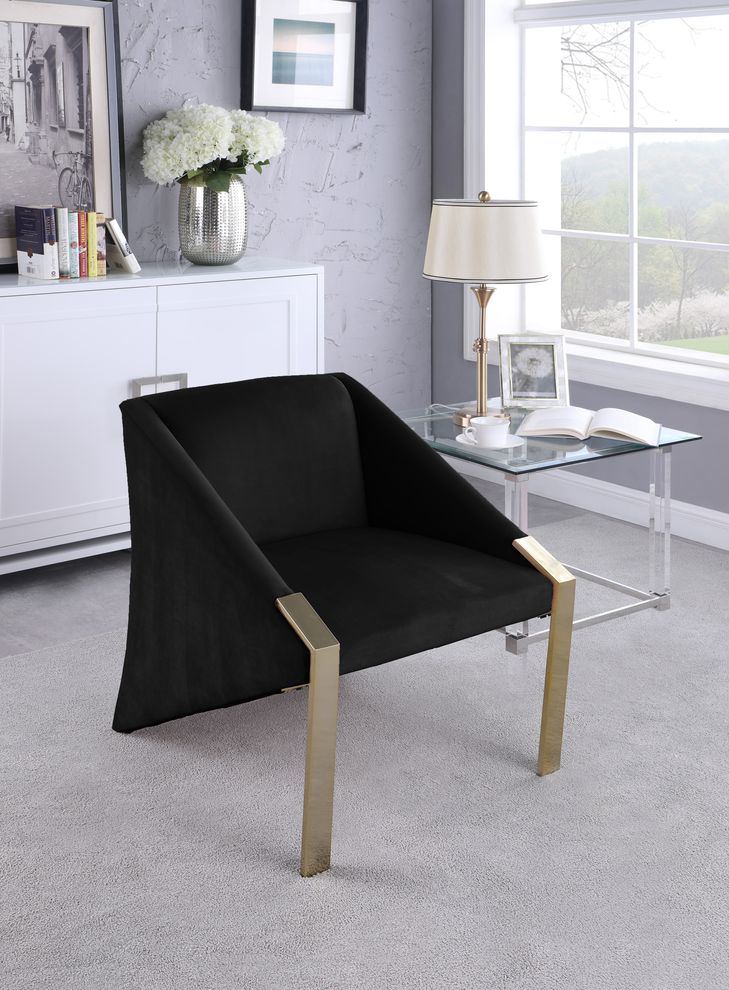 Acccent gold / velvet chair in contemporary design by Meridian