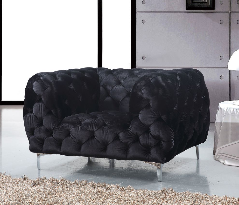 Black velvet tufted buttons design modern chair by Meridian