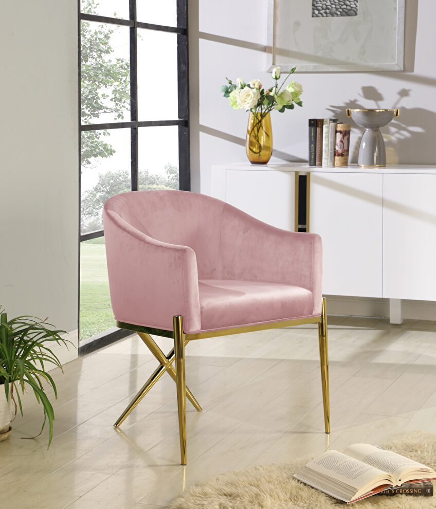 Elegant x-cross gold legs chair in pink velvet by Meridian