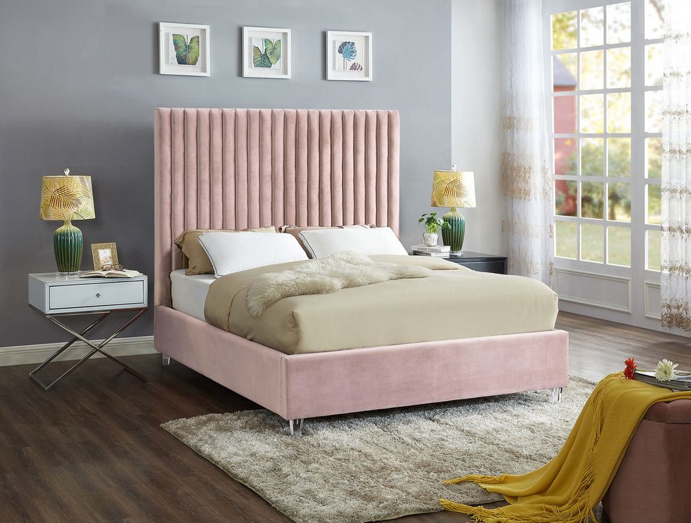 Modern gray velvet fabric bed w/ platform by Meridian
