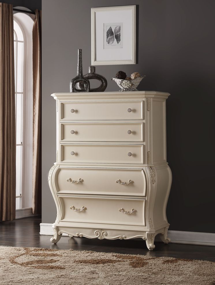 Antique White traditional style chest by Meridian