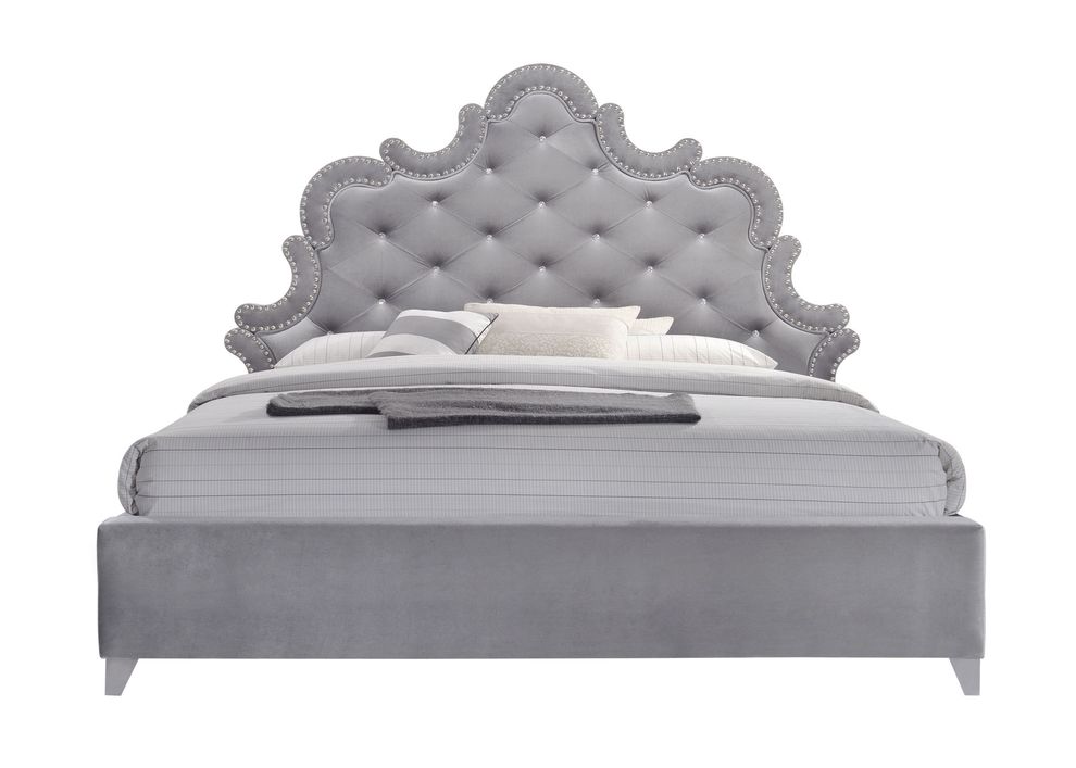 Gray velvet tufted traditional king bed by Meridian