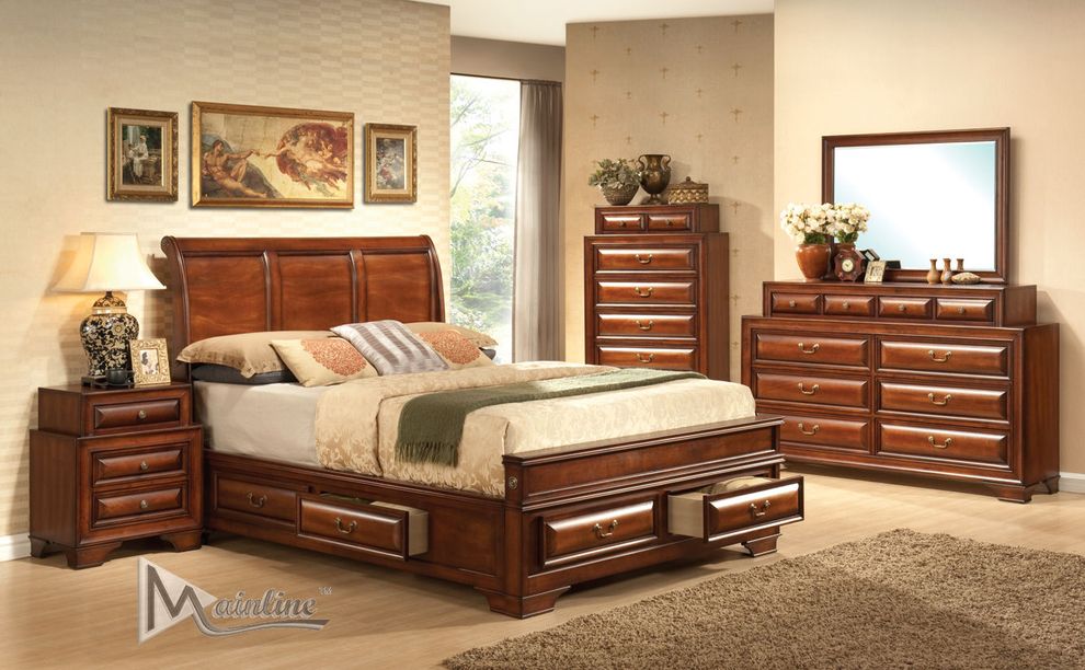 Traditional style cherry wood bedroom set by Mainline