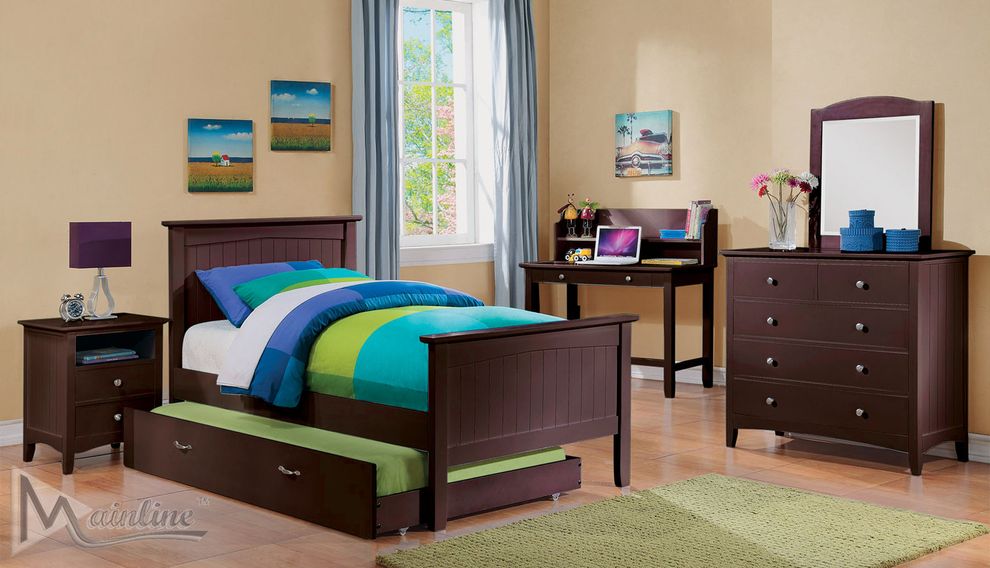 Espresso wood juvenile bedroom set by Mainline