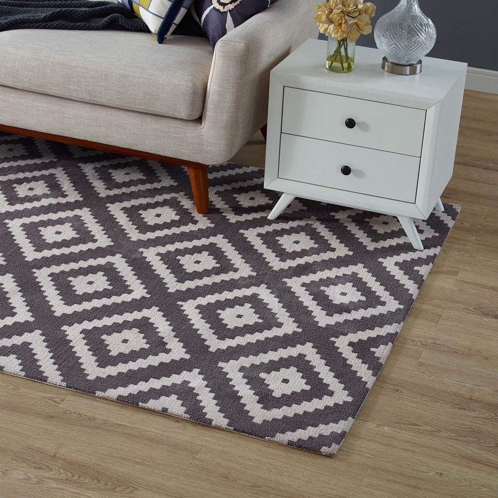 Abstract diamond 5x8 area rug by Modway