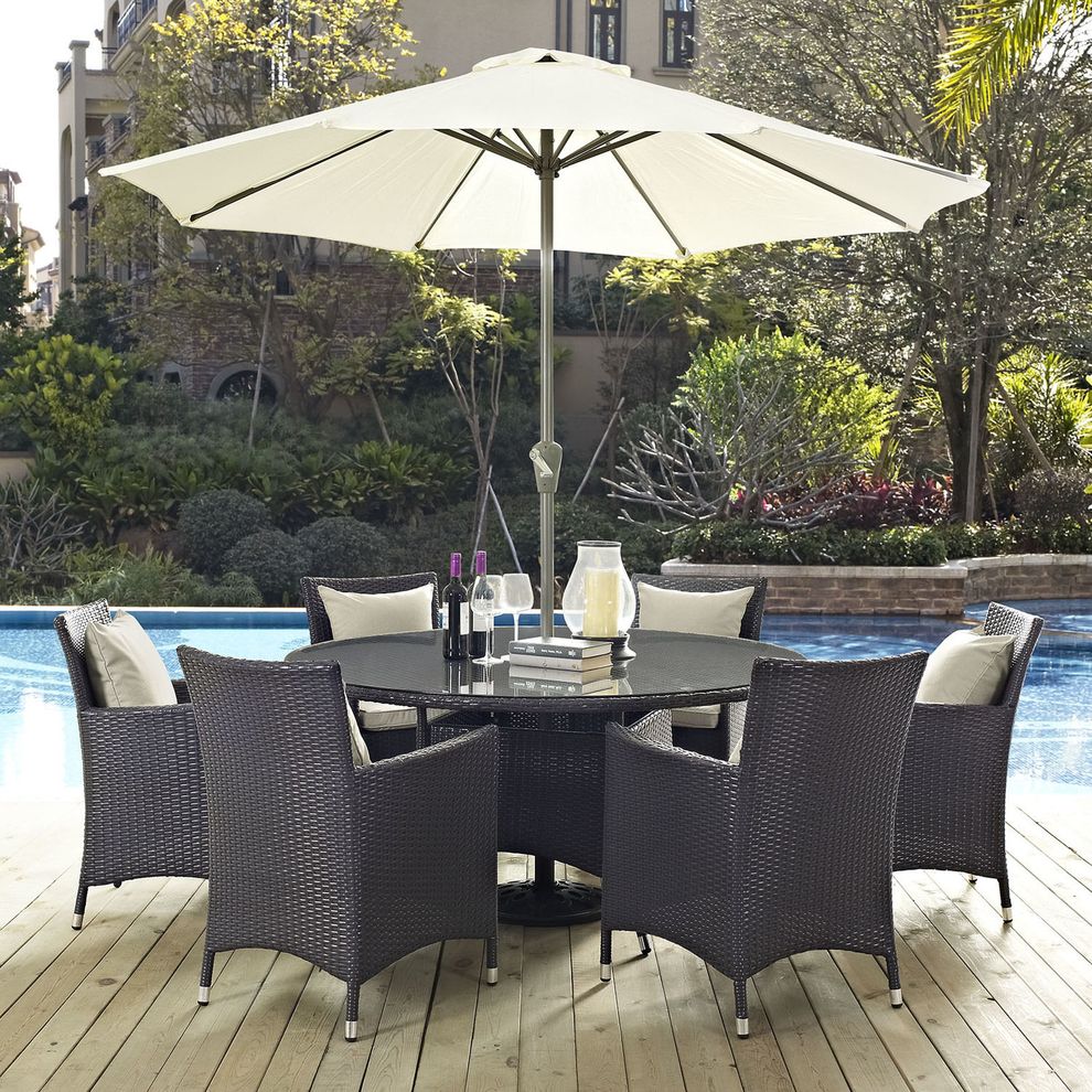 8PCS outside/patio round dining set by Modway
