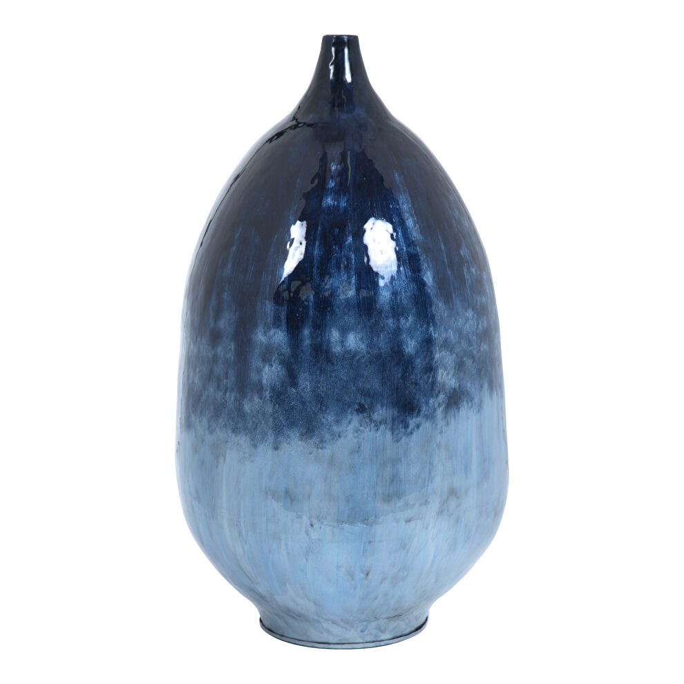 Contemporary vase by Moe's Home Collection