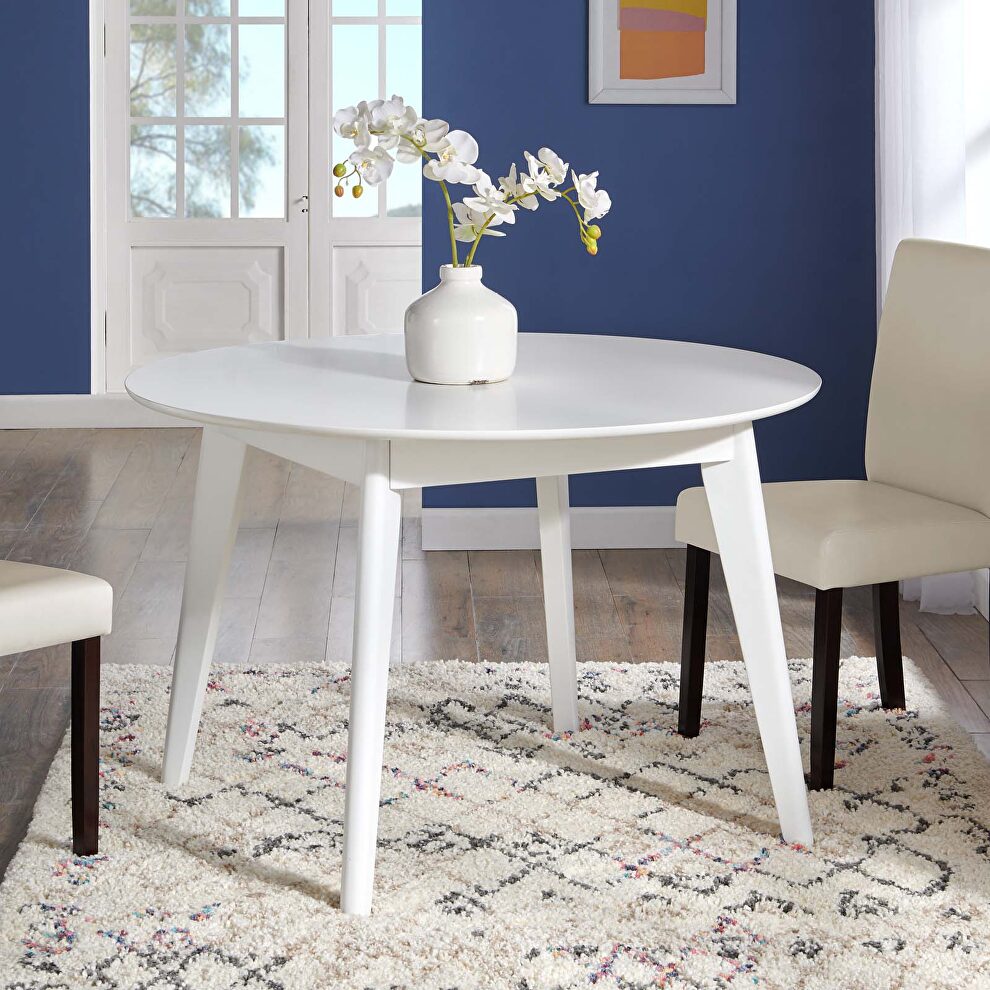 Round dining table in white by Modway