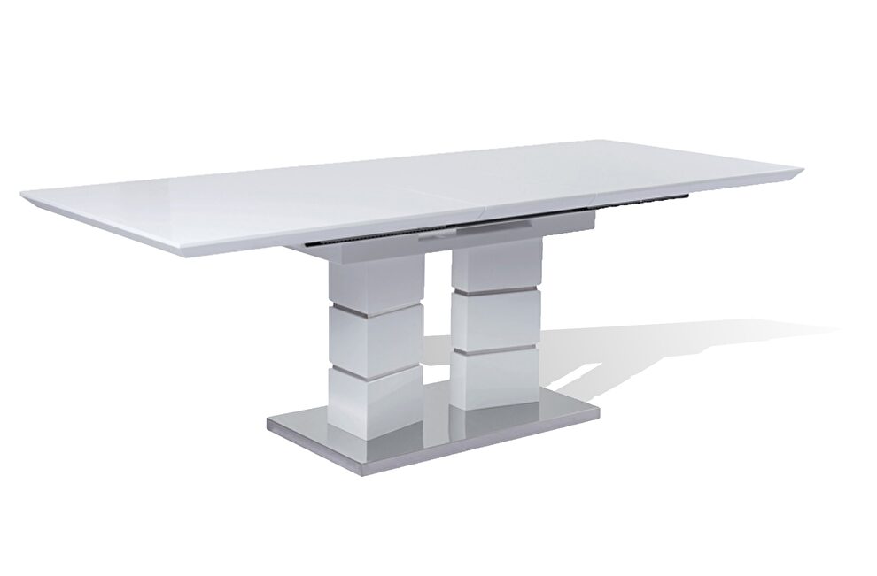 Modern extendable dining table in white by New Spec