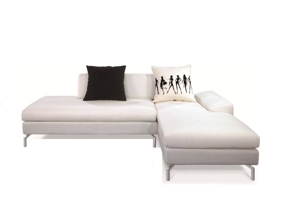 Fabric sectional sofa in white color w/ metal legs by New Spec