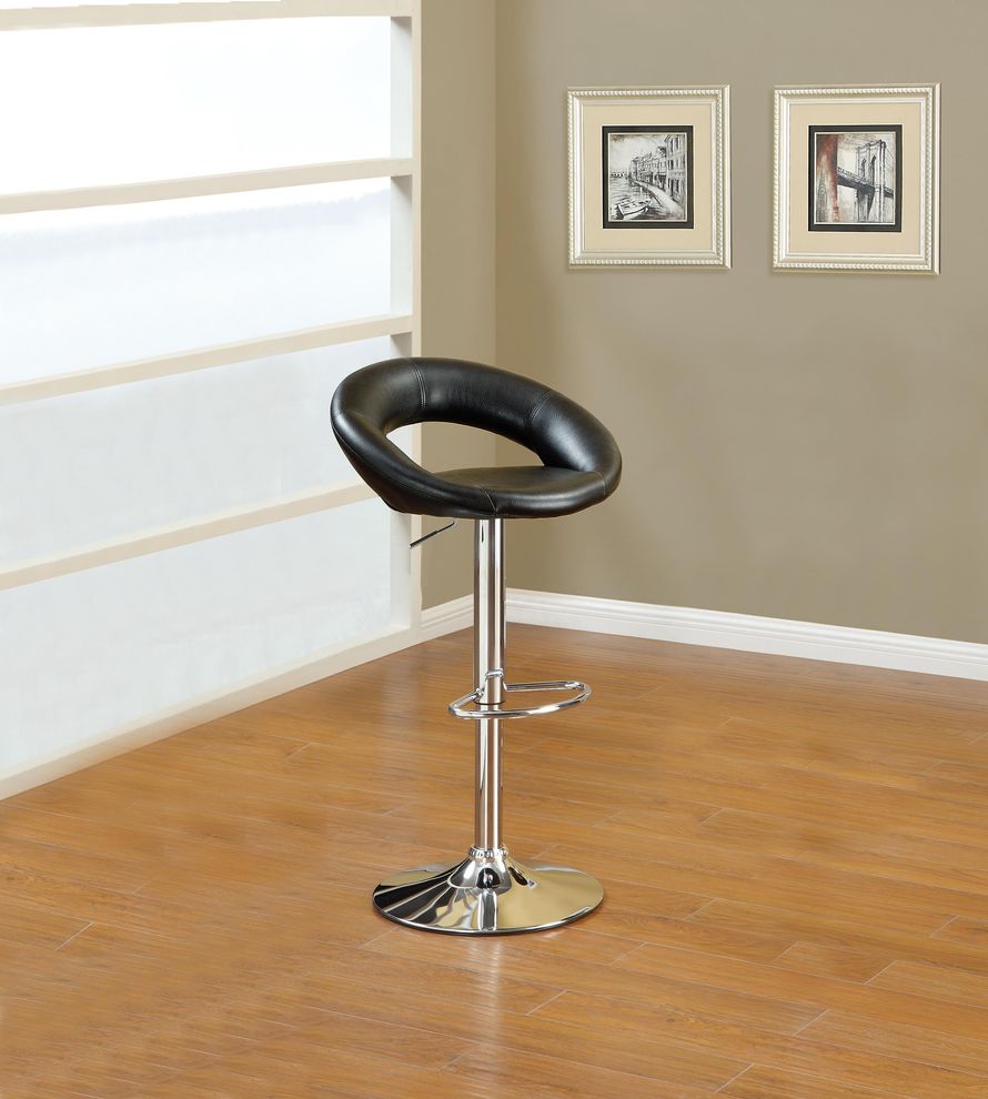 Swivel black bar stool by Poundex