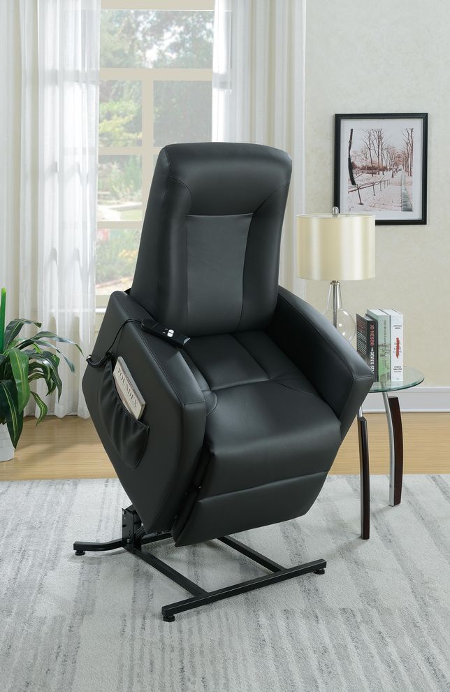 Lift chair in bonded leather by Poundex
