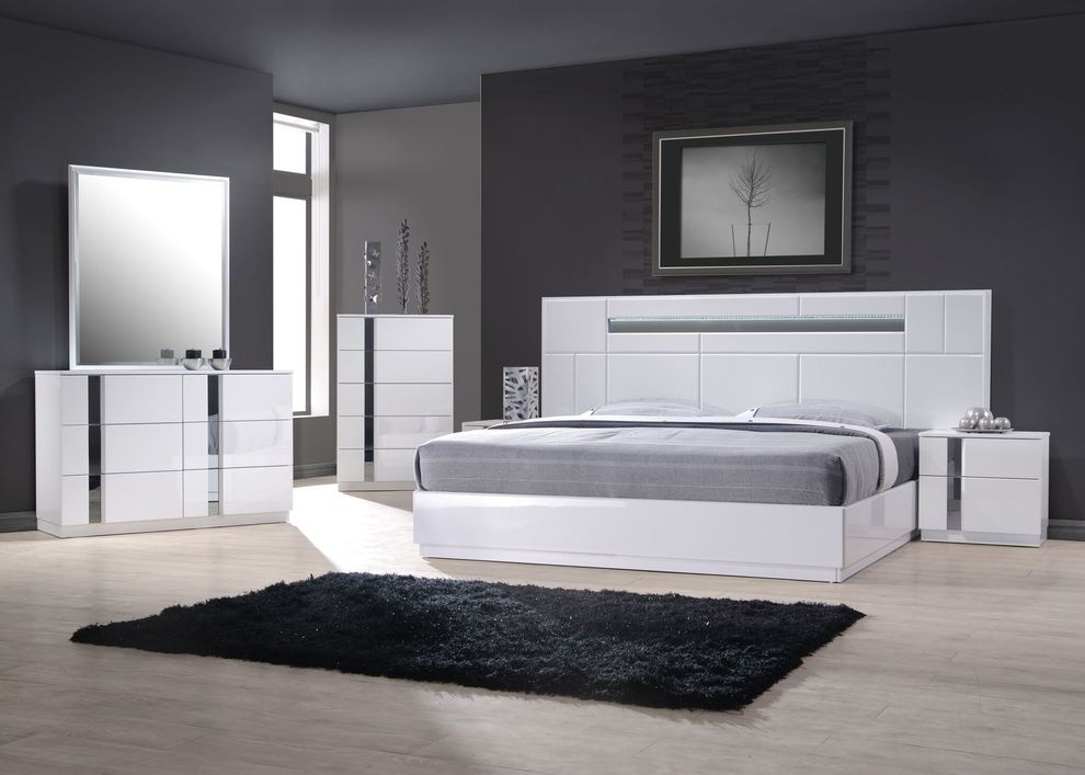 Minimal design white lacquer king size 5pcs bed set by J&M
