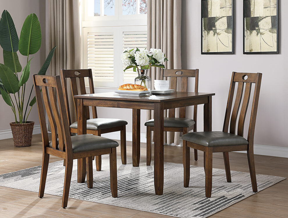 Casual dining 5 pcs set by Poundex