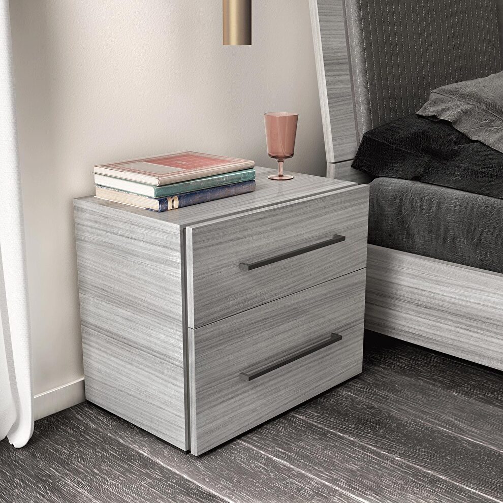 Gray modern night stand made in Italy by Status Italy