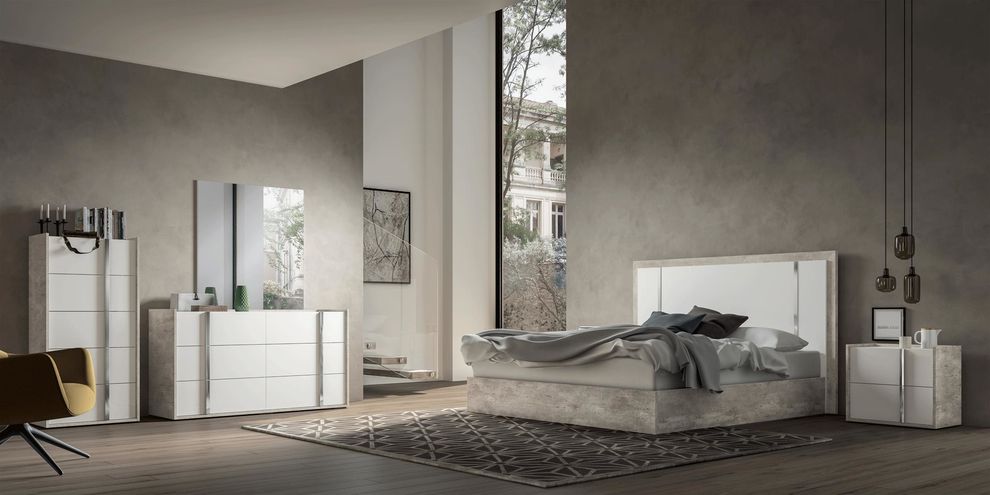 Contemporary white/gray/metallic Italian bed by Status Italy