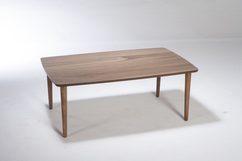 Natural wood elegant coffee table by Istikbal