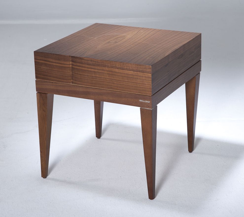 Square end/accent table in natural finish by Istikbal