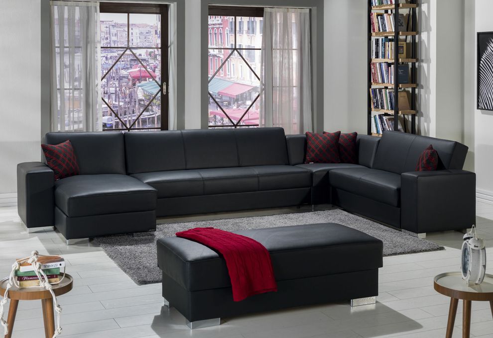 Modular 4pcs sectional sofa in black pu leather by Istikbal