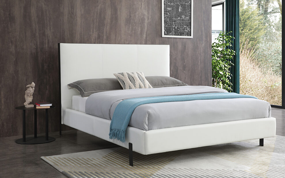 White finish fully upholstered faux leather queen bed w/ usb by Whiteline 