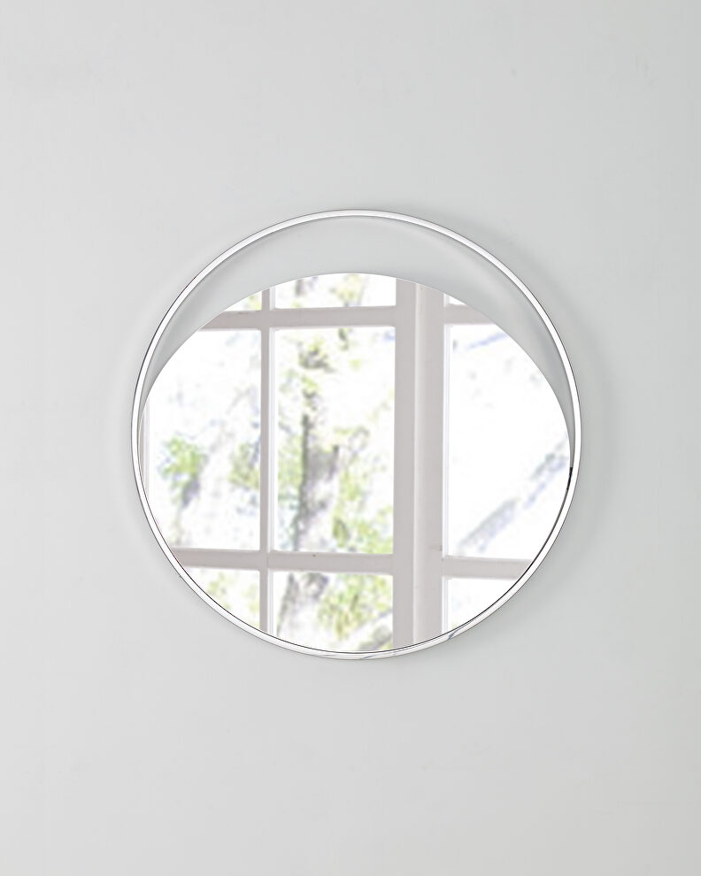 Medium round  mirror in matte white by Whiteline 