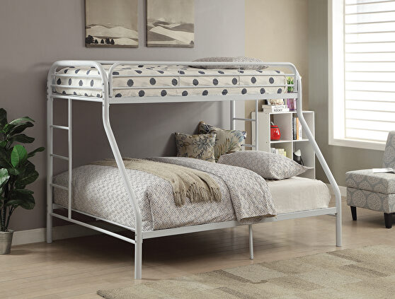 White twin/full bunk bed