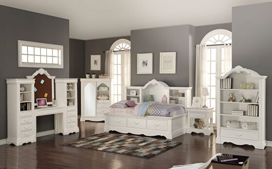 White daybed w/storage, twin size