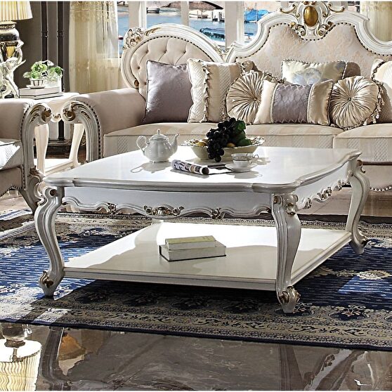Antique pearl coffee table in royal style