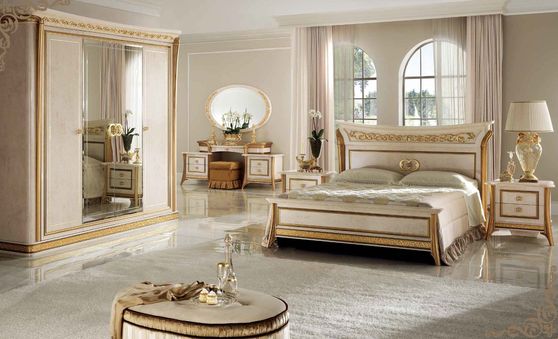 Classic style glossy Italian bedroom set
