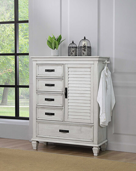 Antique white chest w 5 drawers