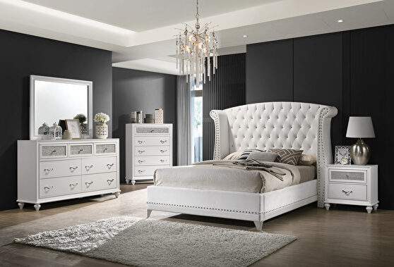 White velvet / white crocodile leatherette e king bed