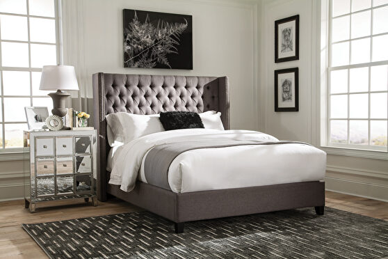 Gray fabric queen bed w/ tufted headboard