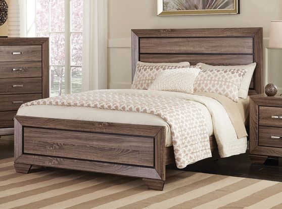 Transitional design natural oak king bed