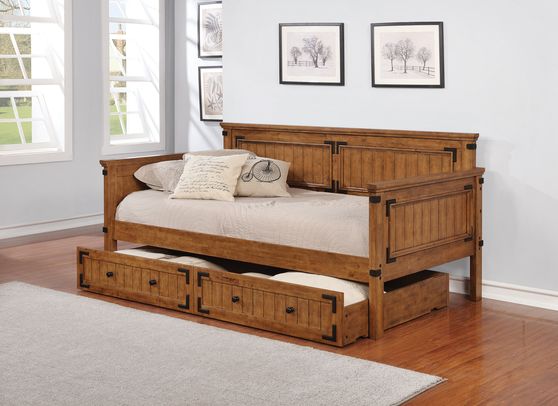 Twin daybed in rustic country style honey finish