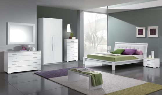 Simple casual white Italy-made bedroom set